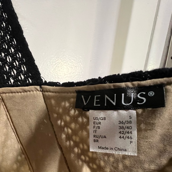 Gorgeous Sexy Elegant Jumpsuit - Picture 6 of 7